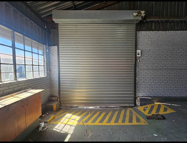 297M² FACTORY TO LET IN ANDERBOLT